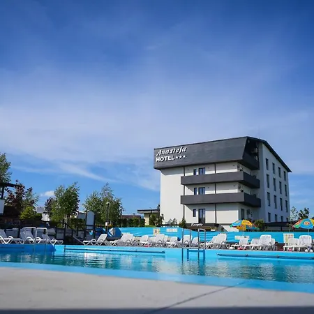 Hotel Anasteja 3*